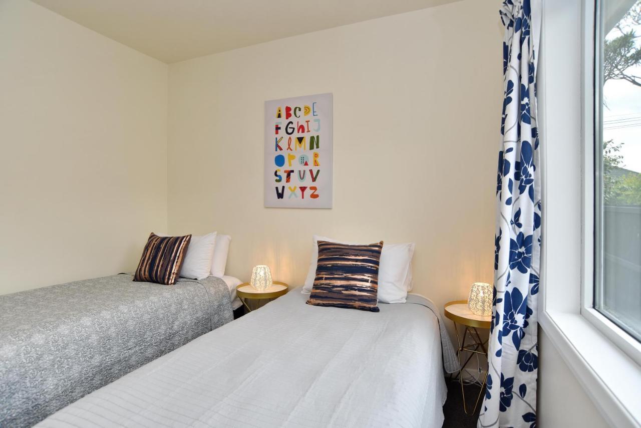 Weston Villa - Spacious & Family Friendly - Bookahome Christchurch Extérieur photo