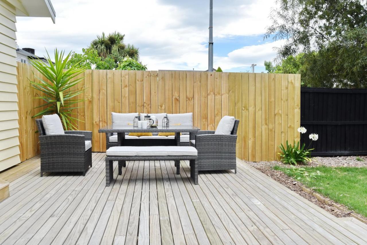 Weston Villa - Spacious & Family Friendly - Bookahome Christchurch Extérieur photo