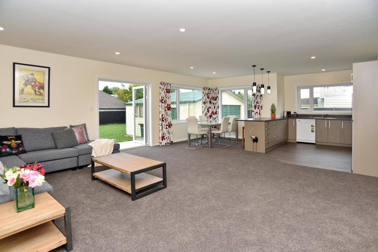 Weston Villa - Spacious & Family Friendly - Bookahome Christchurch Extérieur photo