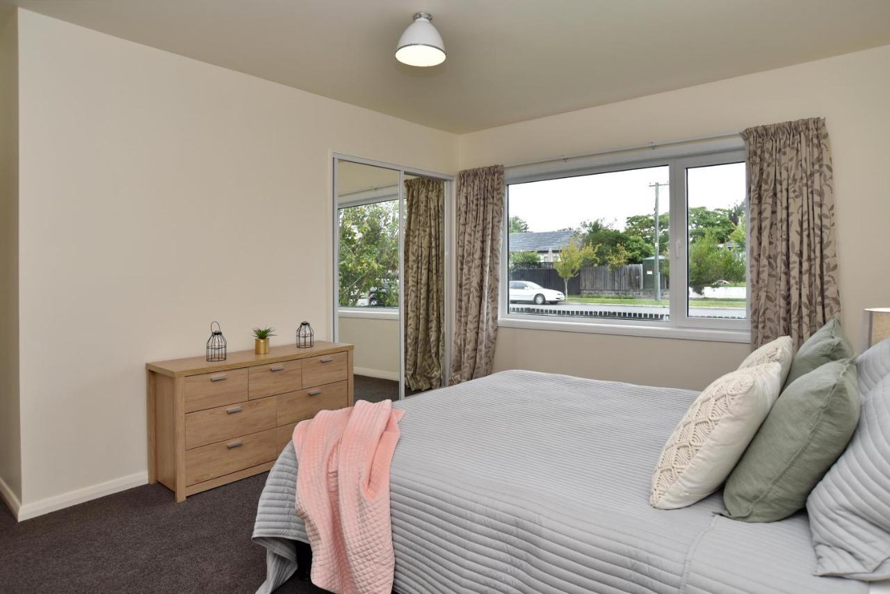 Weston Villa - Spacious & Family Friendly - Bookahome Christchurch Extérieur photo