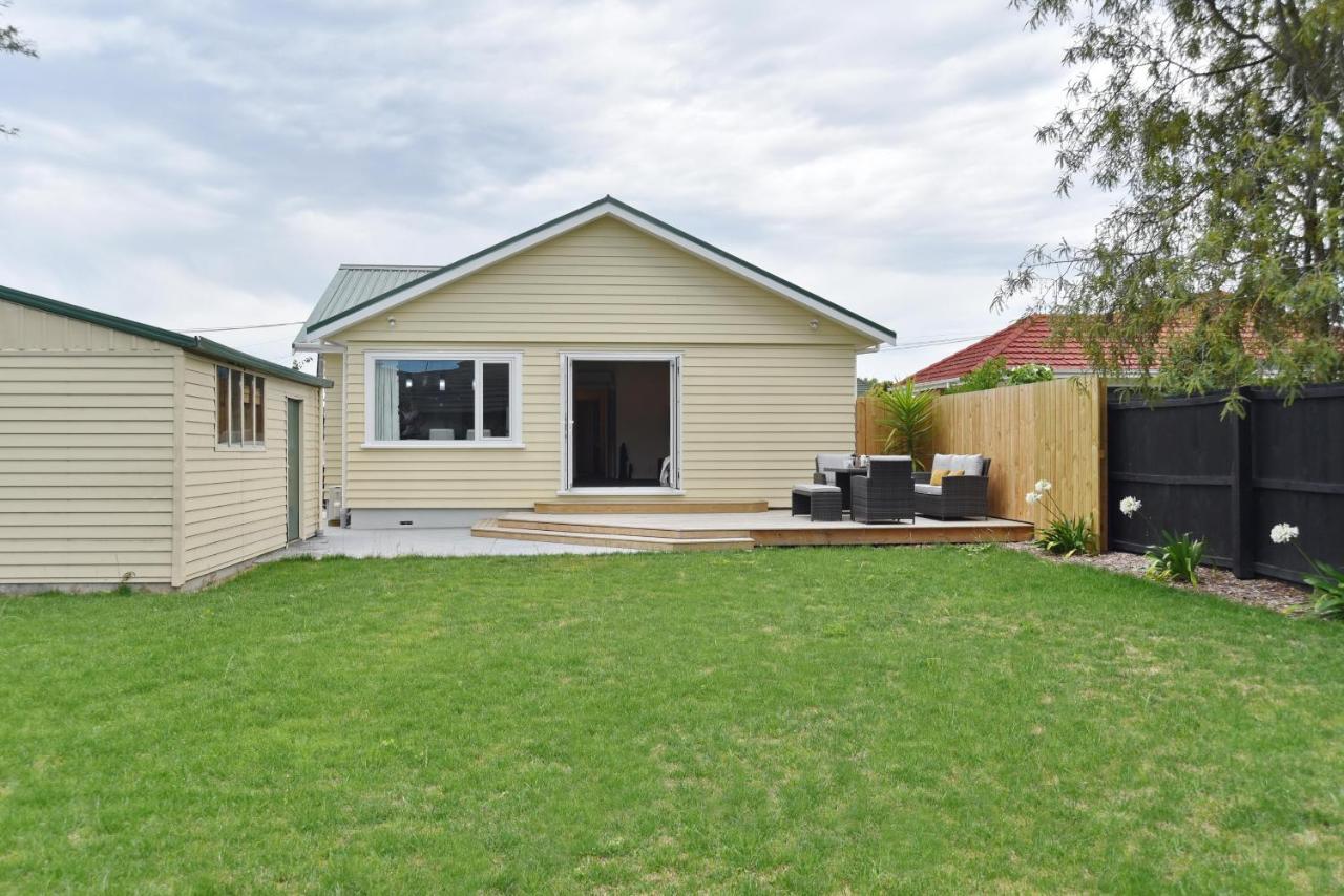 Weston Villa - Spacious & Family Friendly - Bookahome Christchurch Extérieur photo