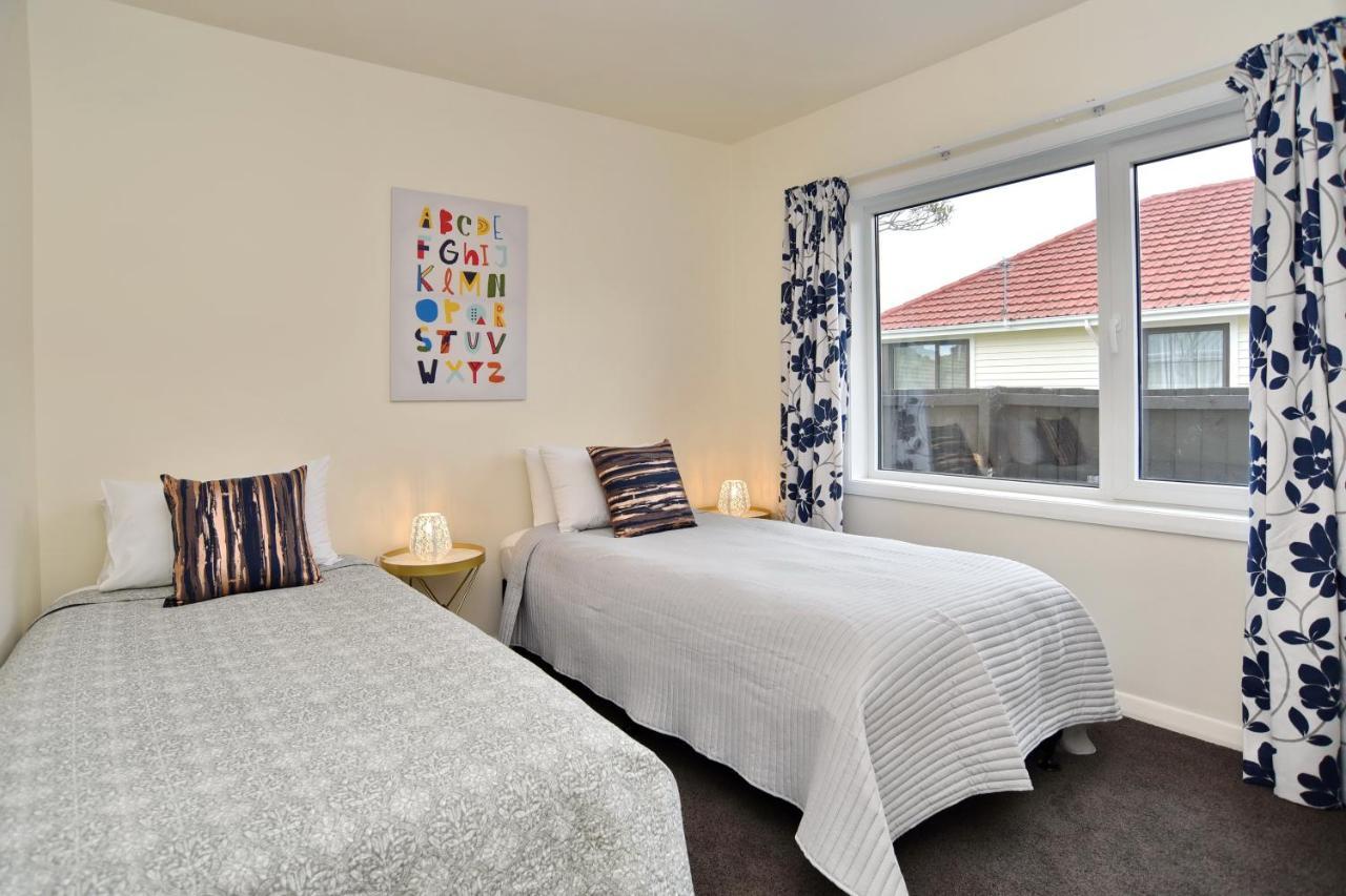 Weston Villa - Spacious & Family Friendly - Bookahome Christchurch Extérieur photo